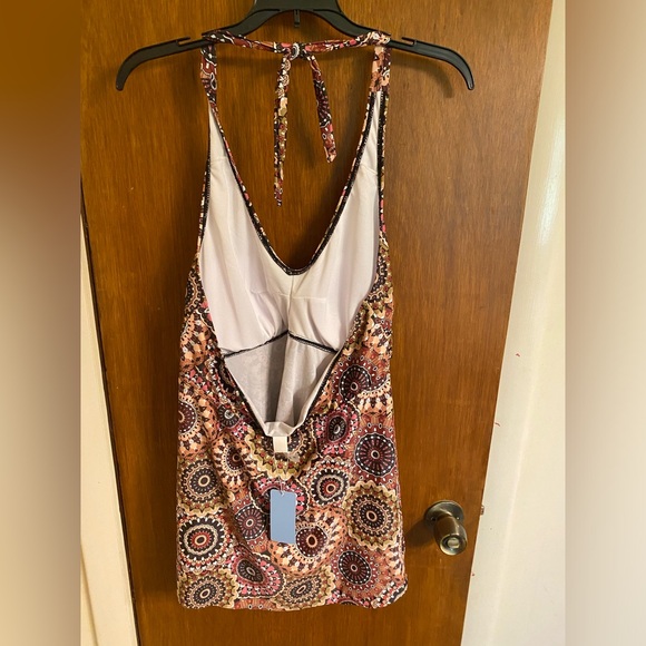 NWT beautiful geometric patterned tankini top from Yonique, size XL. - Picture 2 of 13